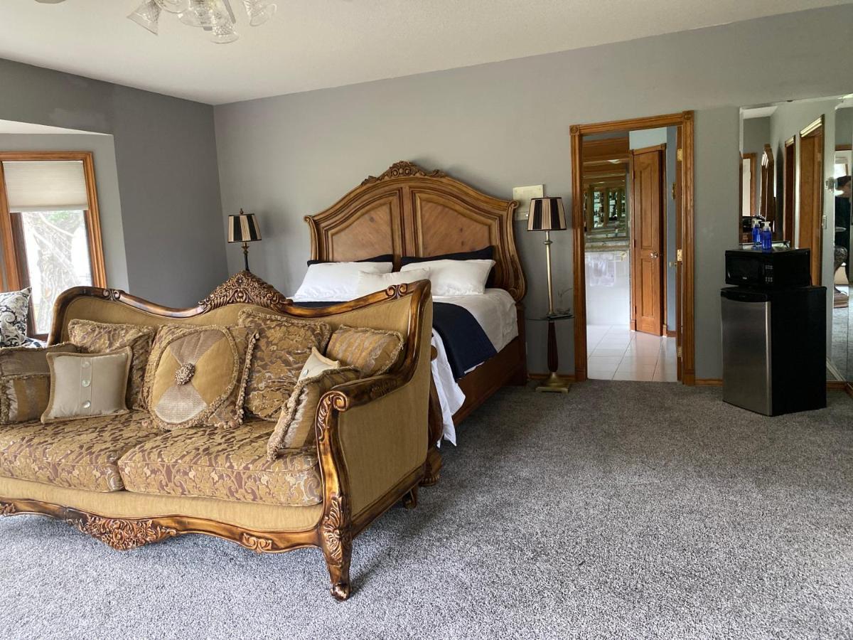 Rolling Hills Country Resort Bed And Breakfast Three Hills Екстериор снимка
